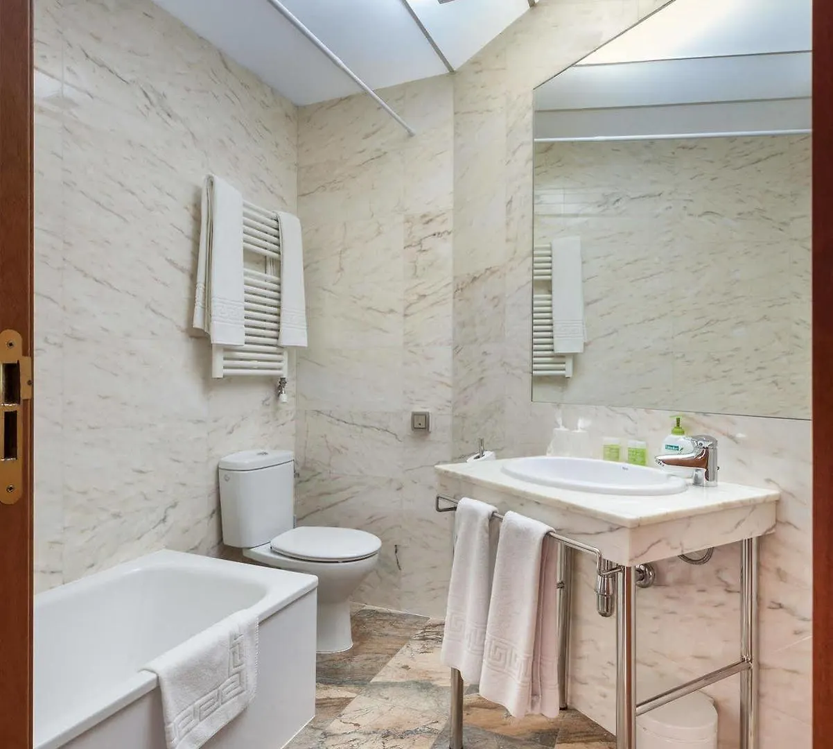 ***  Alba Hotel Barcelona Spain