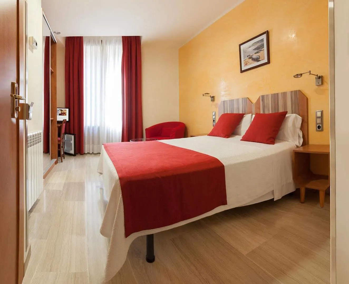 Alba Hotel Barselona 3*,